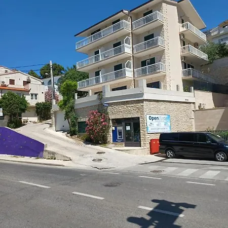 Apartment Cosic *