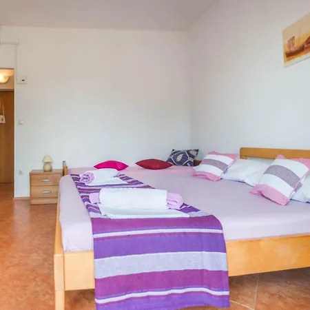 Cosic Apartment
