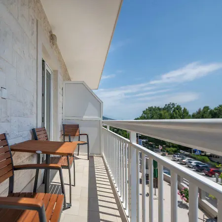 Cosic Apartment Duce